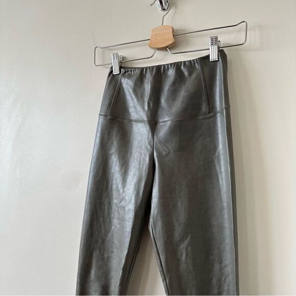 Aritzia-Wilfred Olive Faux Leather Daria Pant - Picture 8 of 14